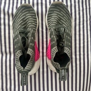 adidas Sneakers in Green and Pink